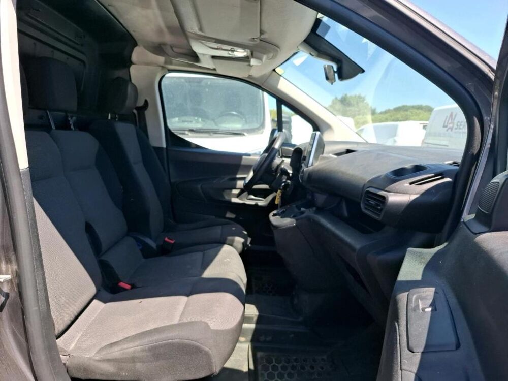 Berlingo M 650kg BlueHDi 130 S&S Club EAT8 / TVA RECUP 2021 occasion 27000 &Eacute;vreux