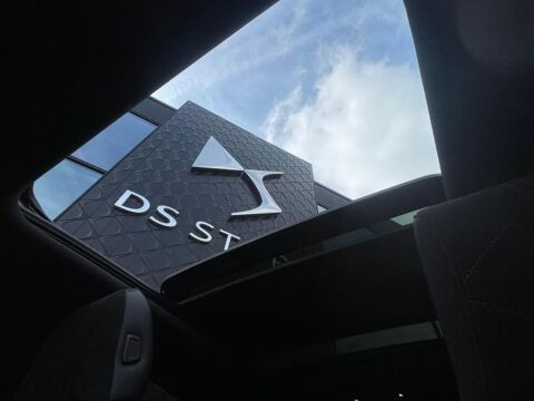 DS7 E-TENSE 4x4 300 Performance Line + COFFRE ELECTRIQUE / TOIT 2023 occasion 56850 Caudan
