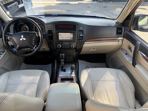 Pajero 3.2 DI-D200 FAP INSTYLE BA LONG/ 4 PNEUS ET REVISION NEUF / 2011 occasion 38340 Voreppe