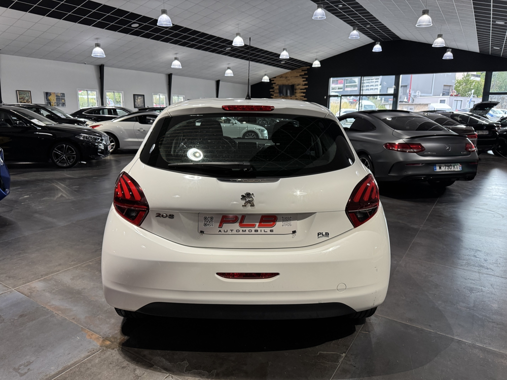 208 ESSENCE 82CH ACTIVE 5P PLB AUTO 2015 occasion 12000 RODEZ