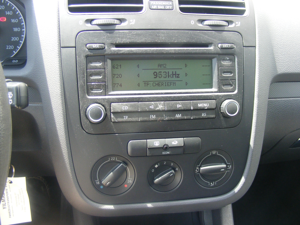 Golf V 1.4 75CH TREND 5P 2004 occasion 38150 Salaise-sur-Sanne