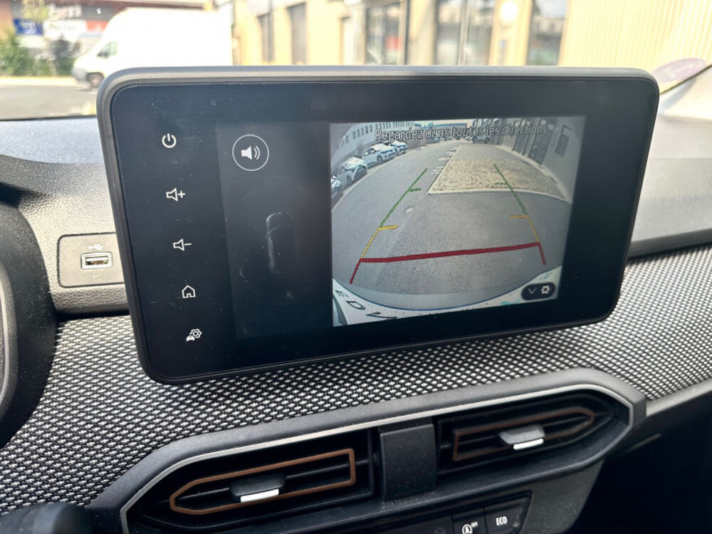 Sandero 1.0 TCE 90CH STEPWAY EXPRESSION + CARPLAY SANS FIL / RADARS 2024 occasion 94260 Fresnes