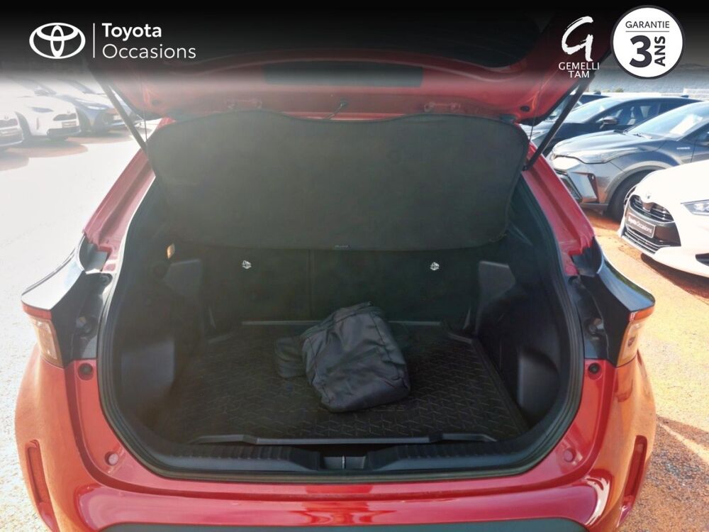 Yaris Cross 116h Design MY22 2023 occasion 26200 Mont&eacute;limar