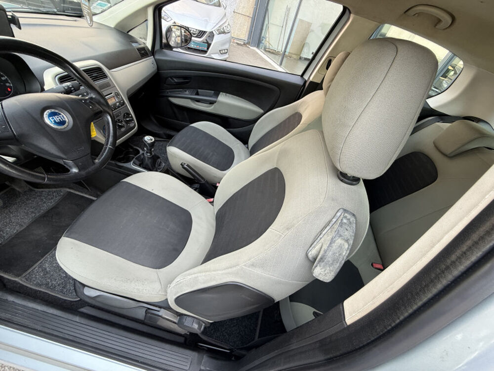 Grande Punto 1.2 8V 65CH ACTIVE 3P 2007 occasion 31140 Aucamville