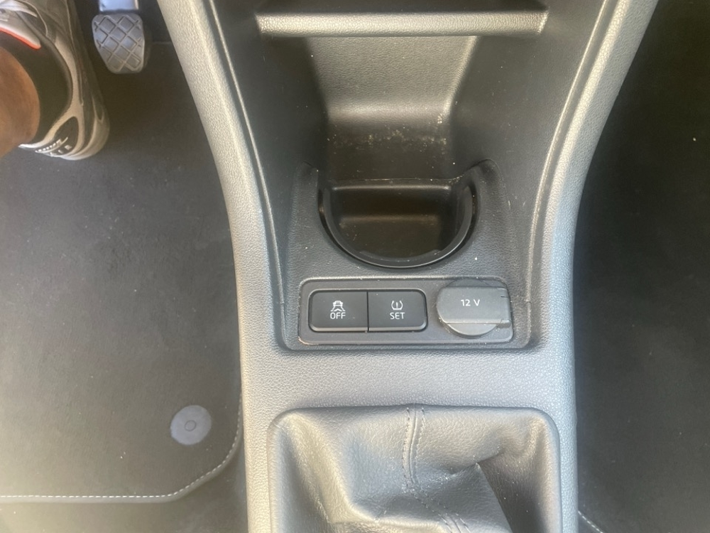 UP 1.0 60CH BLUEMOTION TECHNOLOGY IQ.DRIVE 5P EURO6D-T 2019 occasion 24660 COULOUNIEIX CHAMIERS