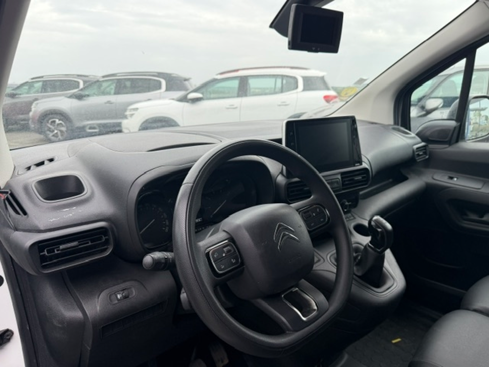 Berlingo M 1000KG BLUEHDI 100 S&S DRIVER 3PLACES 2021 occasion 16400 Puymoyen