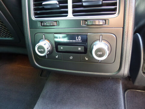 Touareg 3.0 V6 TDI 240CH DPF CARAT EDITION TIPTRONIC 2010 occasion 77144 Mont&eacute;vrain