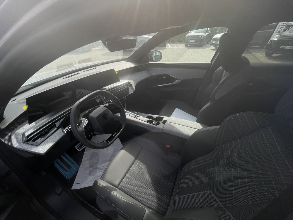 3008 1.2 HYBRID 145CH GT E-DCS6 2025 occasion 82370 Campsas