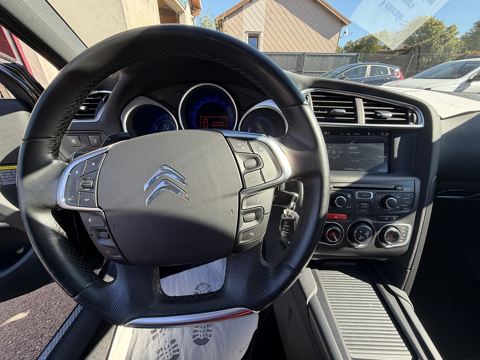 DS4 1.6 E-HDI115 AIRDREAM SO CHIC ETG6 2014 occasion 88200 Saint-Nabord