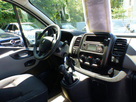 Trafic L1 1.6 DCI 125CH ENERGY LIFE 9 PLACES 2018 occasion 77144 Mont&eacute;vrain