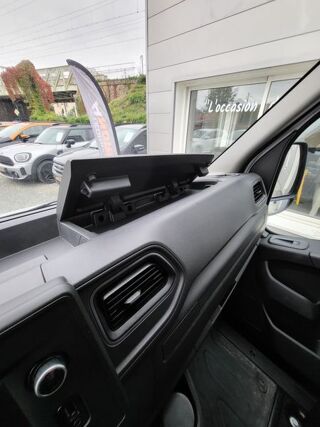 Master F3500 L2H2 2.3 BLUE DCI 135CH CONFORT EURO6E PORTE VITRE CHE 2023 occasion 33700 M&eacute;rignac
