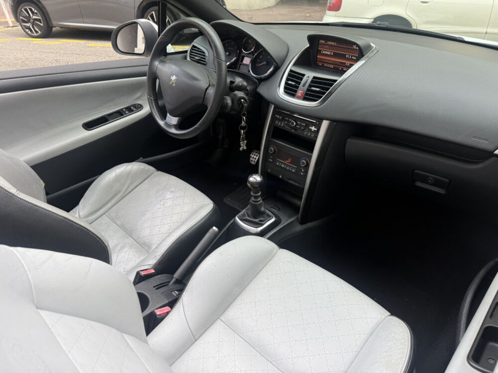 207 CC 1.6 HDI110 FAP ROLAND GARROS IV 2013 occasion 06400 Cannes