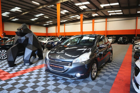 Peugeot 208 1.6 E-HDI FAP ALLURE 4CV 3P 2013 occasion Beauchamp 95250