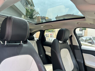 F-PACE 2.0D 180CH R-SPORT 4X4 BVA8 2016 occasion 06400 Cannes