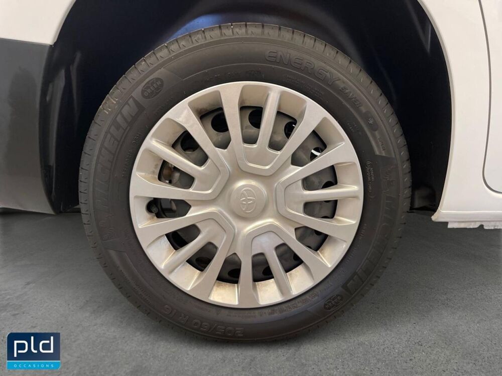 Proace Medium 110 VVT-i Dynamic MC23 2024 occasion 13400 Aubagne