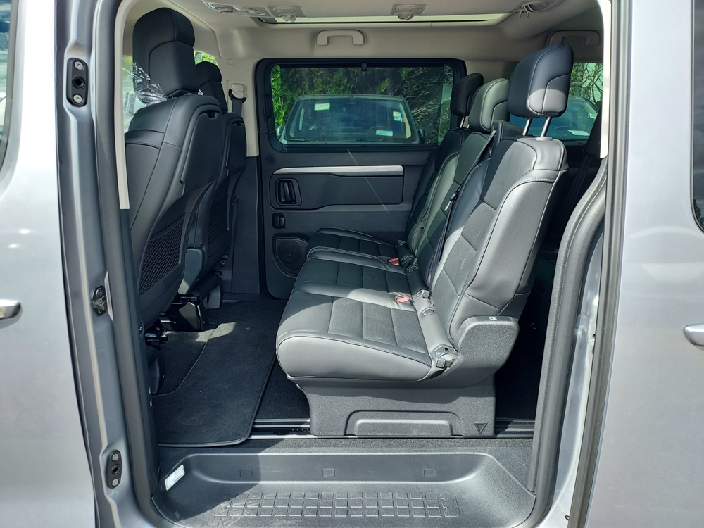 Spacetourer XL 2.0 BLUEHDI 180CH S&S EAT8 BUSINESS PACK 8 PLACES 2026 occasion 60600 Clermont