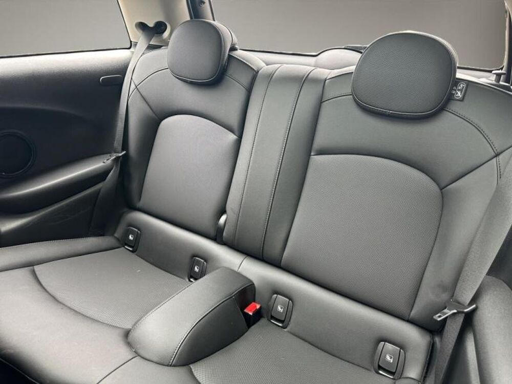 Cooper 136ch Edition Premium Plus BVA7 2023 occasion 78240 Chambourcy