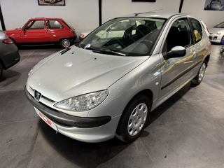 206 1.4 HDI 67000 KM PREMIERE MAIN 2004 occasion 12000 RODEZ