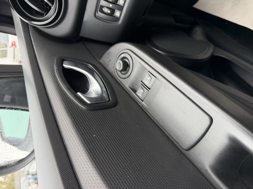 Clio IV 1.2 TCE 120CH ENERGY LIMITED EDC EURO6 2015 BOITE AUTOMATIQU 2015 occasion 93220 Gagny