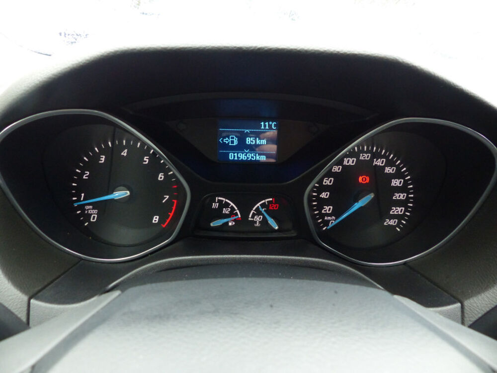 Focus 1.0 SCTI 100CH ECOBOOST STOP&START TREND 4P 2013 occasion 77144 Mont&eacute;vrain