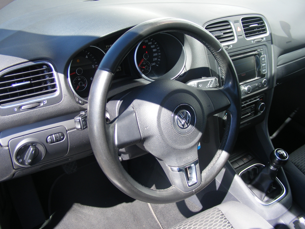 Golf VI 1.6 TDI 105CH BLUEMOTION FAP TRENDLINE 5P 2011 occasion 38150 Salaise-sur-Sanne