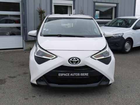 Aygo 1.0 VVT-I 72CH X-PLAY 5P / DISTRIBUTION A CHAINE 2019 occasion 38260 La C&ocirc;te-Saint-Andr&eacute;