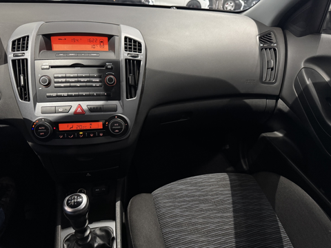 Ceed 1.6 CRDI90 1ERE MAIN PLB AUTO 2009 occasion 12000 RODEZ