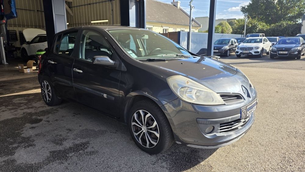Clio III 1.5 DCI 70CH DYNAMIQUE 5P 2008 occasion 56530 QUEVEN