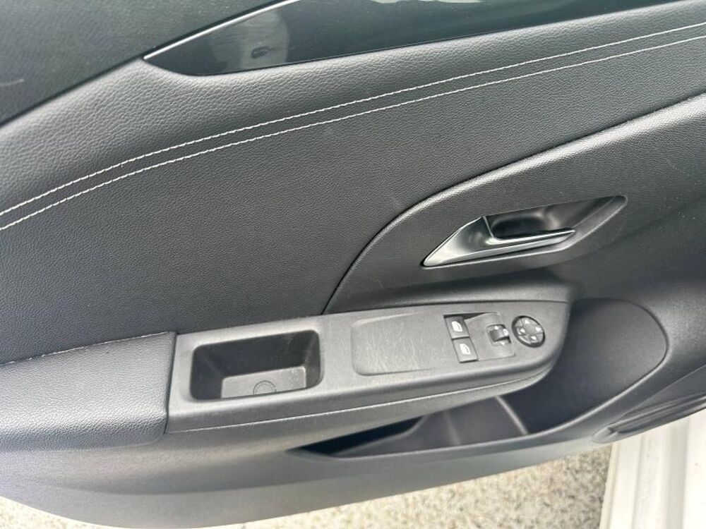 Corsa 1.2 75ch Elegance Business 2023 occasion 95500 Gonesse