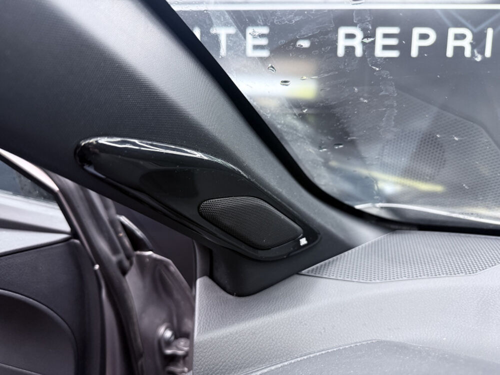 C-HR 122H GRAPHIC 2WD E-CVT MY20 2021 occasion 57185 CLOUANGE