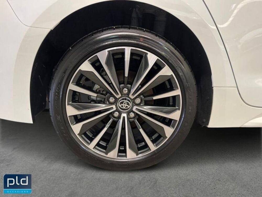 Corolla 1.8 140ch Design MY25 2026 occasion 13400 Aubagne