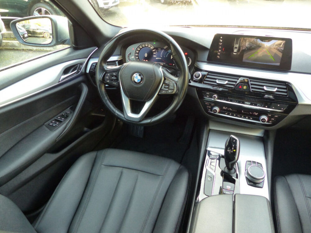 S&eacute;rie 5 (G30) 530EA IPERFORMANCE 252CH LUXURY 2018 occasion 77144 Mont&eacute;vrain