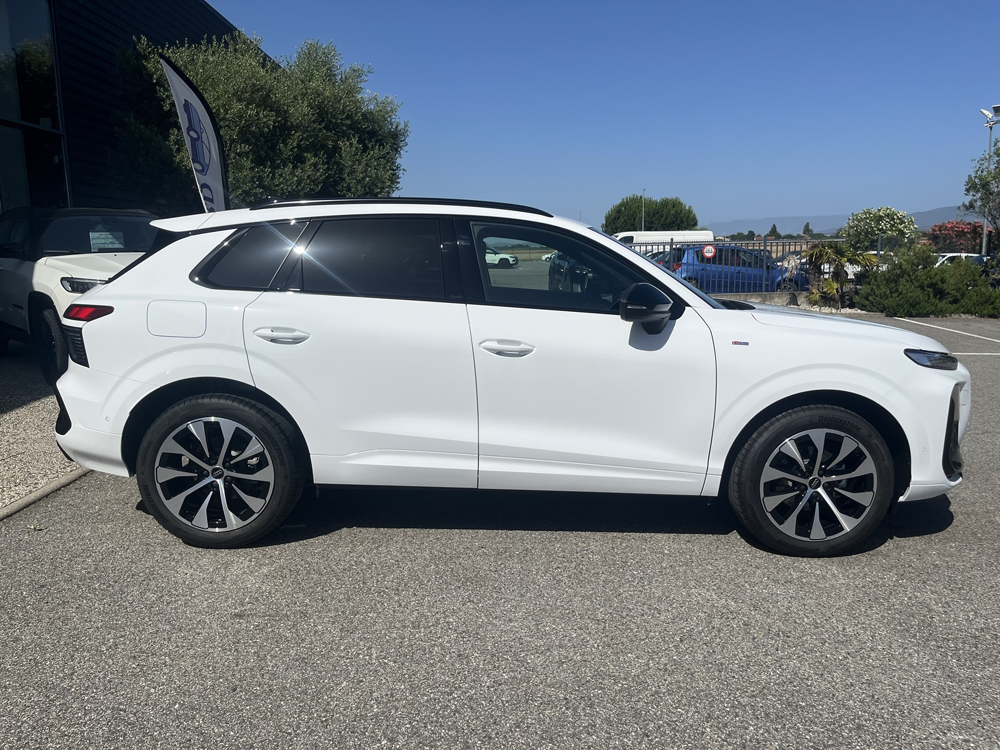 Q3 1.5 TFSI 150CH HYBRIDE S LINE S TRONIC 7 2025 occasion 31670 Lab&egrave;ge