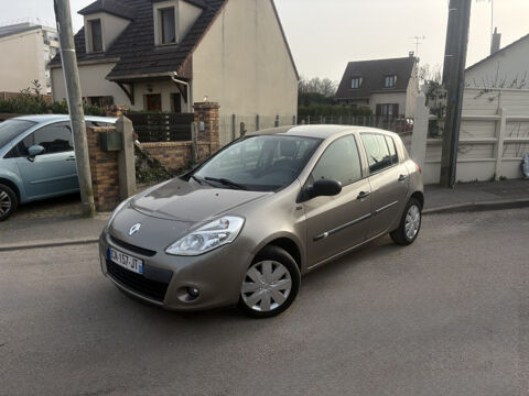 Renault Clio III 1.5 DCI 75CH YAHOO ECO&sup2; 5P 2012 occasion PIERRELAYE 95480