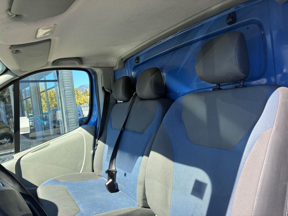 Trafic L1H2 1200 2.0 DCI 90CH CONFORT / PREMIERE MAIN 2011 occasion 38130 ECHIROLLES