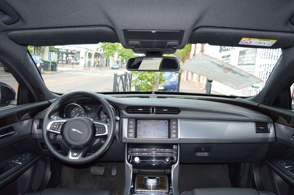 XF 2.0D 180CH R-SPORT BVA 2016 occasion 94100 Saint-Maur-des-Foss&eacute;s