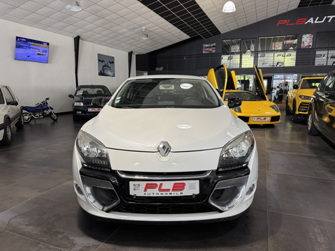 M&eacute;gane III Coup&eacute; 1.6 DCI 130CH ENERGY BOSE EDITION 1*MAIN 43 000 KM PLB AUTO 2013 occasion 12000 RODEZ
