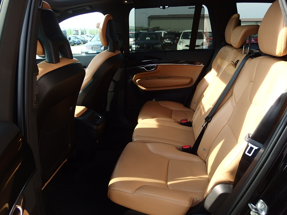 XC90 D5 AWD 235CH MOMENTUM GEARTRONIC 7 PLACES 2017 occasion 10600 Savi&egrave;res