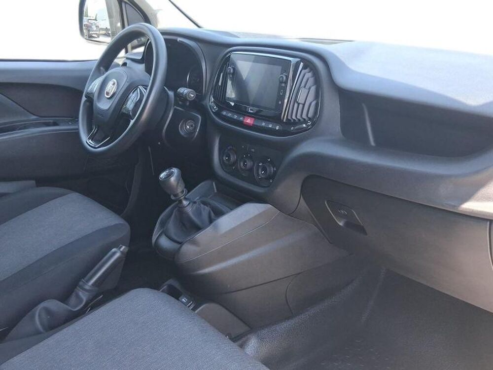 Doblo 1.6 Multijet 105ch 705kg Pro Lounge 2023 occasion 13730 ST VICTORET