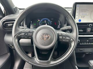 Yaris Cross 130h Design MY25 2025 occasion 13730 Saint-Victoret