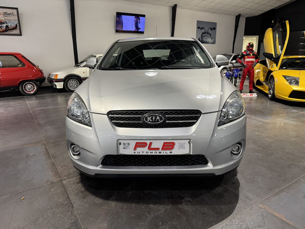 Ceed 1.6 CRDI90 1ERE MAIN PLB AUTO 2009 occasion 12000 RODEZ