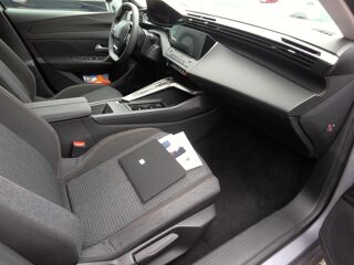 308 1.2 Hybrid 145ch Style e-DCS6 / Navigation connect&eacute;e 2025 occasion 28500 Vernouillet