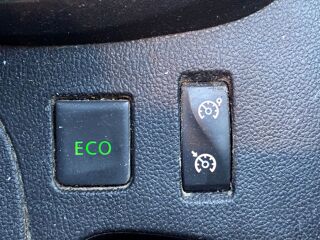 Captur 0.9 TCE 90CH STOP&START ENERGY INTENS EURO6 114G 2016 2016 occasion 38130 ECHIROLLES