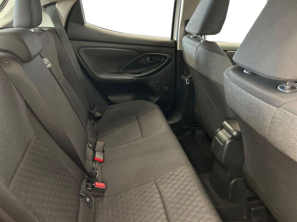 Yaris 116h Dynamic 5p MY22 2023 occasion 13290 Les Milles