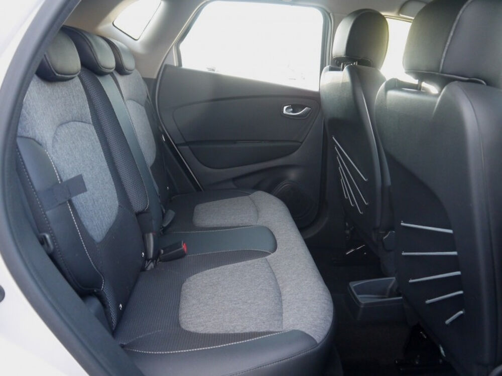 Captur 1.2 TCE 120CH ENERGY INTENS EDC 2018 occasion 38260 La C&ocirc;te-Saint-Andr&eacute;
