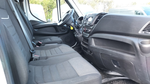 Daily 35C16H 3.0 CAISSE +HAYON 750KG 2023 occasion 60600 Clermont