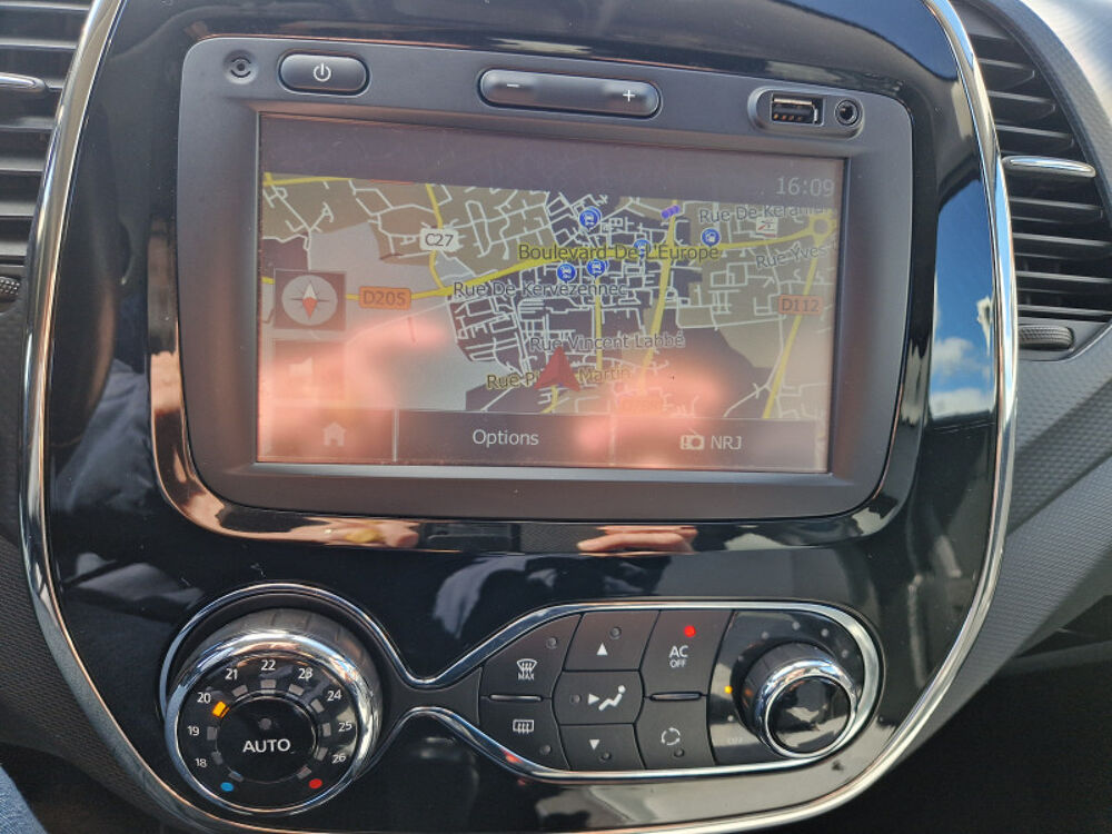 Captur 0.9 TCE 90CH STOP&START ENERGY INTENS ECO&sup2; EURO6 2015 occasion 29200 Brest