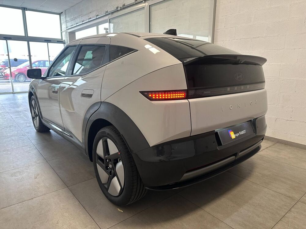 Ioniq 3 61kWh - 135ch Vision 2026 occasion 78200 BUCHELAY