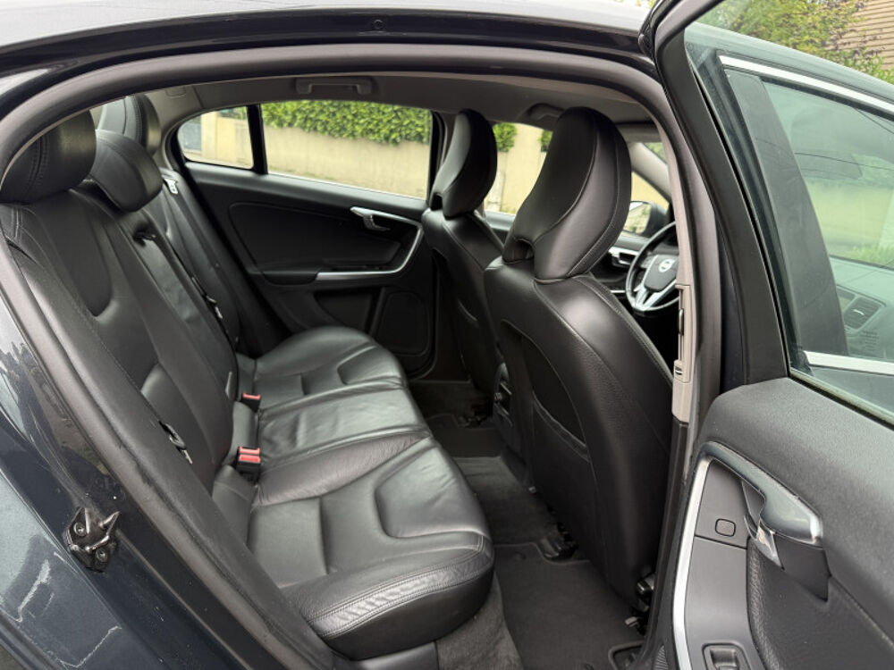 S60 D5 205CH SUMMUM GEARTRONIC 2011 occasion 95480 PIERRELAYE