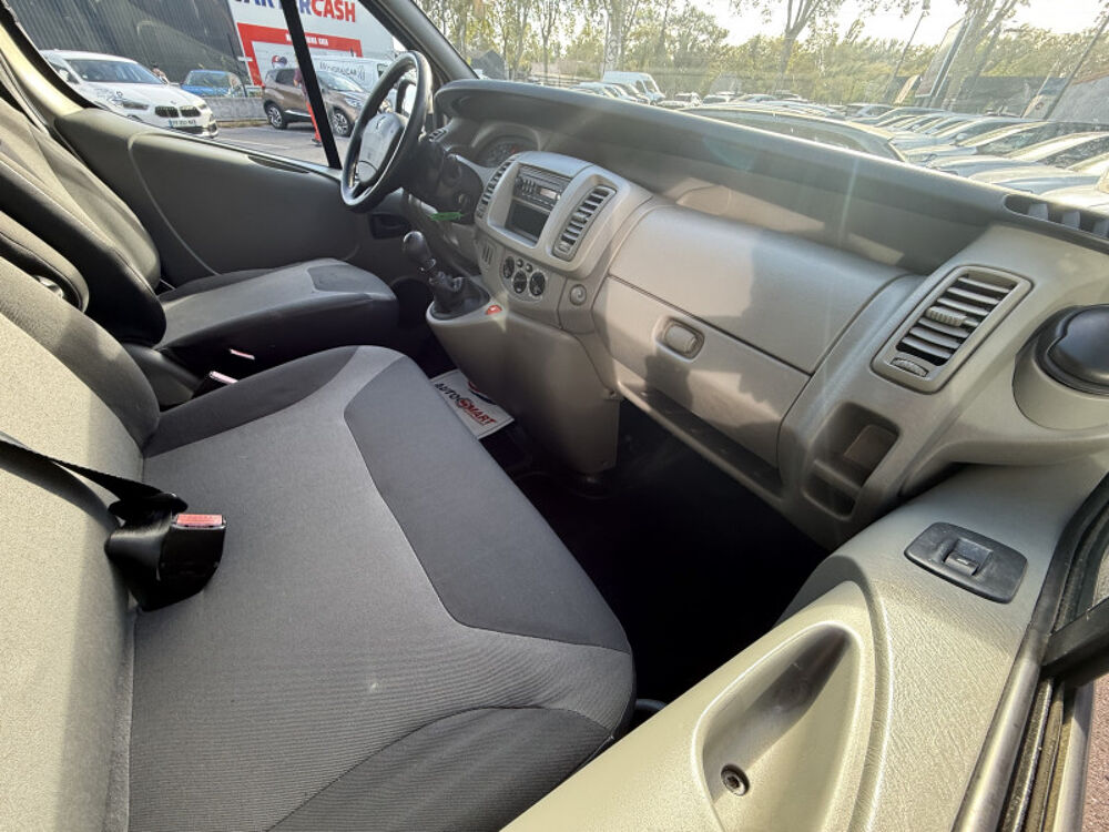 Trafic 2.0 dci 90cv (9Places) Clim 2009 occasion 31140 Aucamville